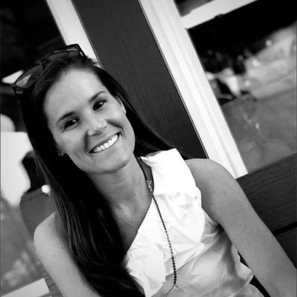 Meet your Posher, Maureen - Picture 1 of 1